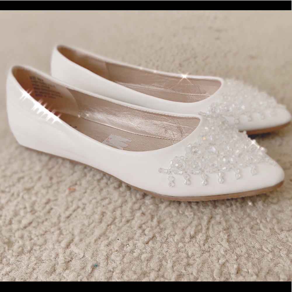WHITE JEWELED FLATS